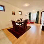 Sea View Terrace Spacious 1br Quiet Area شقة *