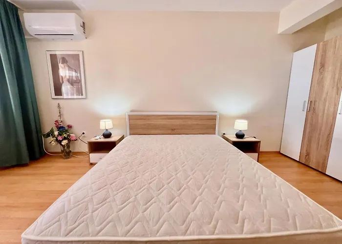 Апартамент Sea View Terrace Spacious 1br Quiet Area